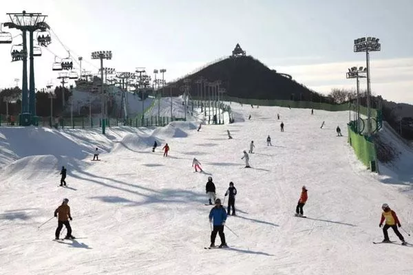 2022-2023北京南山滑雪場(chǎng)門票價(jià)格 附開(kāi)放時(shí)間