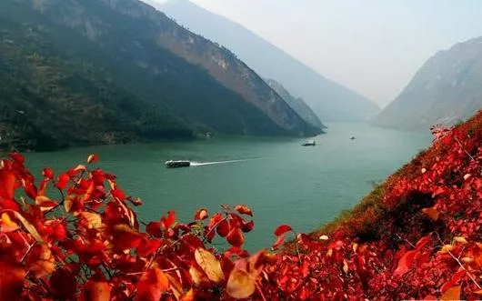 危險重重！盤點國內最值得冒險的十大景點