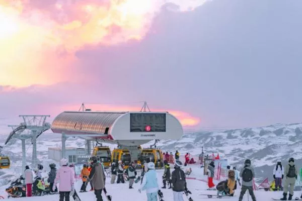 阿勒泰將軍山滑雪場(chǎng)門票價(jià)格2023